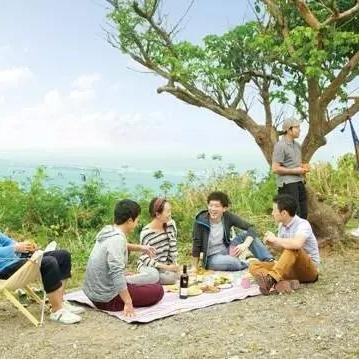 《无限暖暖》野餐垫拍照攻略：解锁最美户外姿势