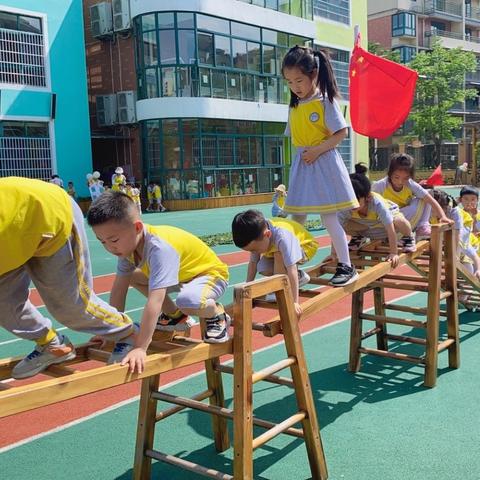 《绝区零》独家下载：沉浸式冒险，等你来战！