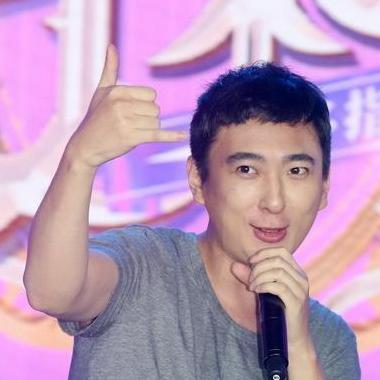 《背刺神豪福利大放送！天龙归来重楼肩免费拿，揭秘策划神秘动作》