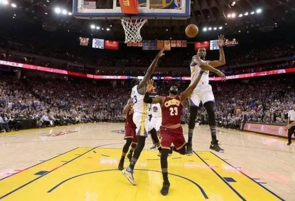 NBA2K17总决赛：骑士勇士巅峰对决，谁将问鼎？