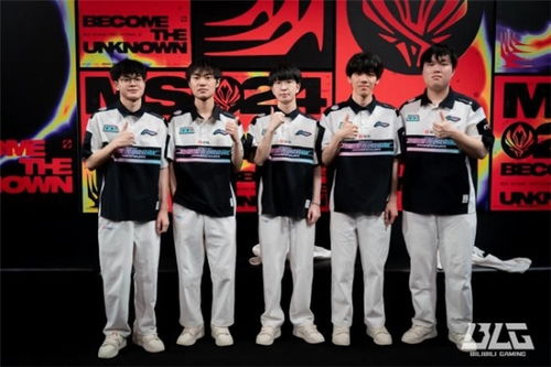 CS2裂变天地S1天禄战队夺冠：中国电竞新篇章！